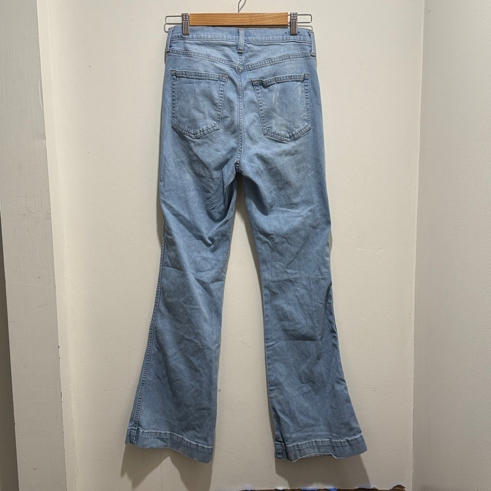 Gap Flare Jeans Light Wash Women’s Size 6/28 - Picture 4 of 8